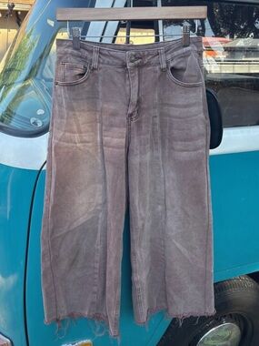 Distressed 70s Style Wide-Leg Crop Jeans in Faded Brown